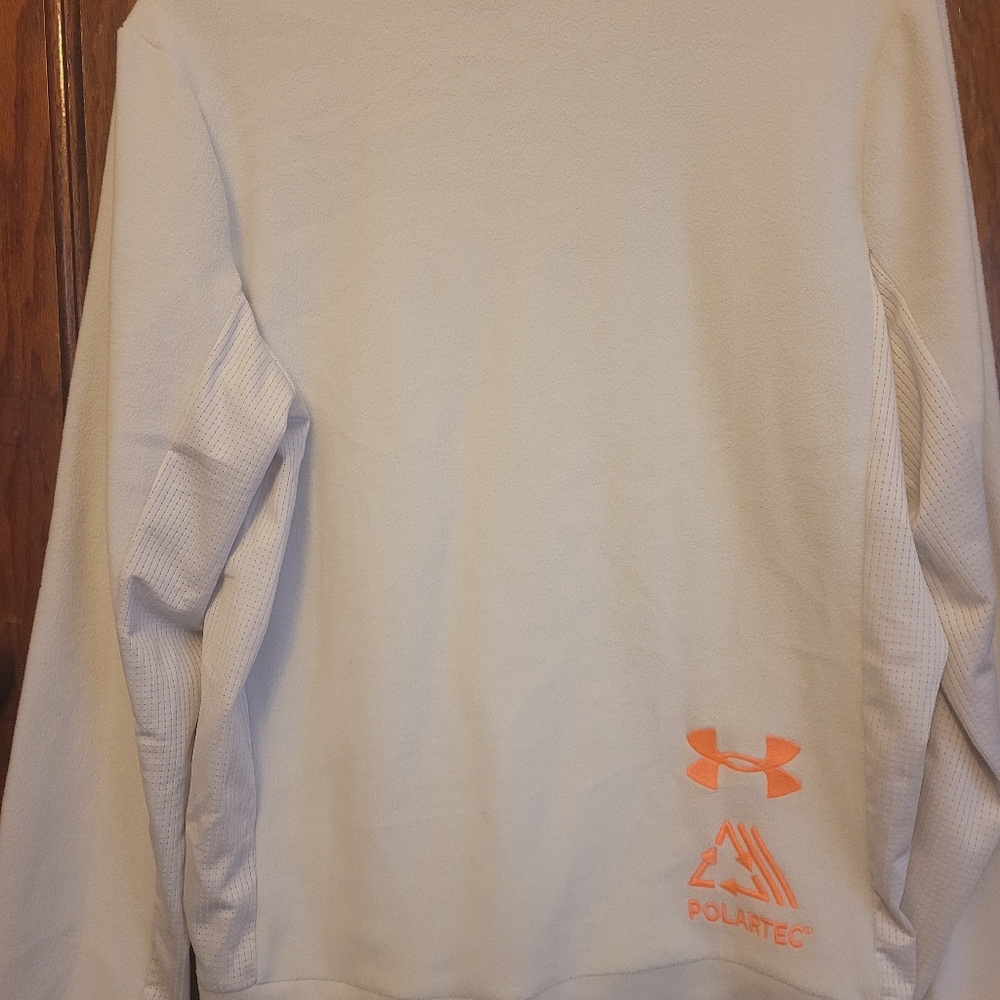 Mens pullover